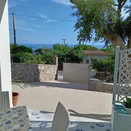 Apartment L'oasi Del Barone Villammare
